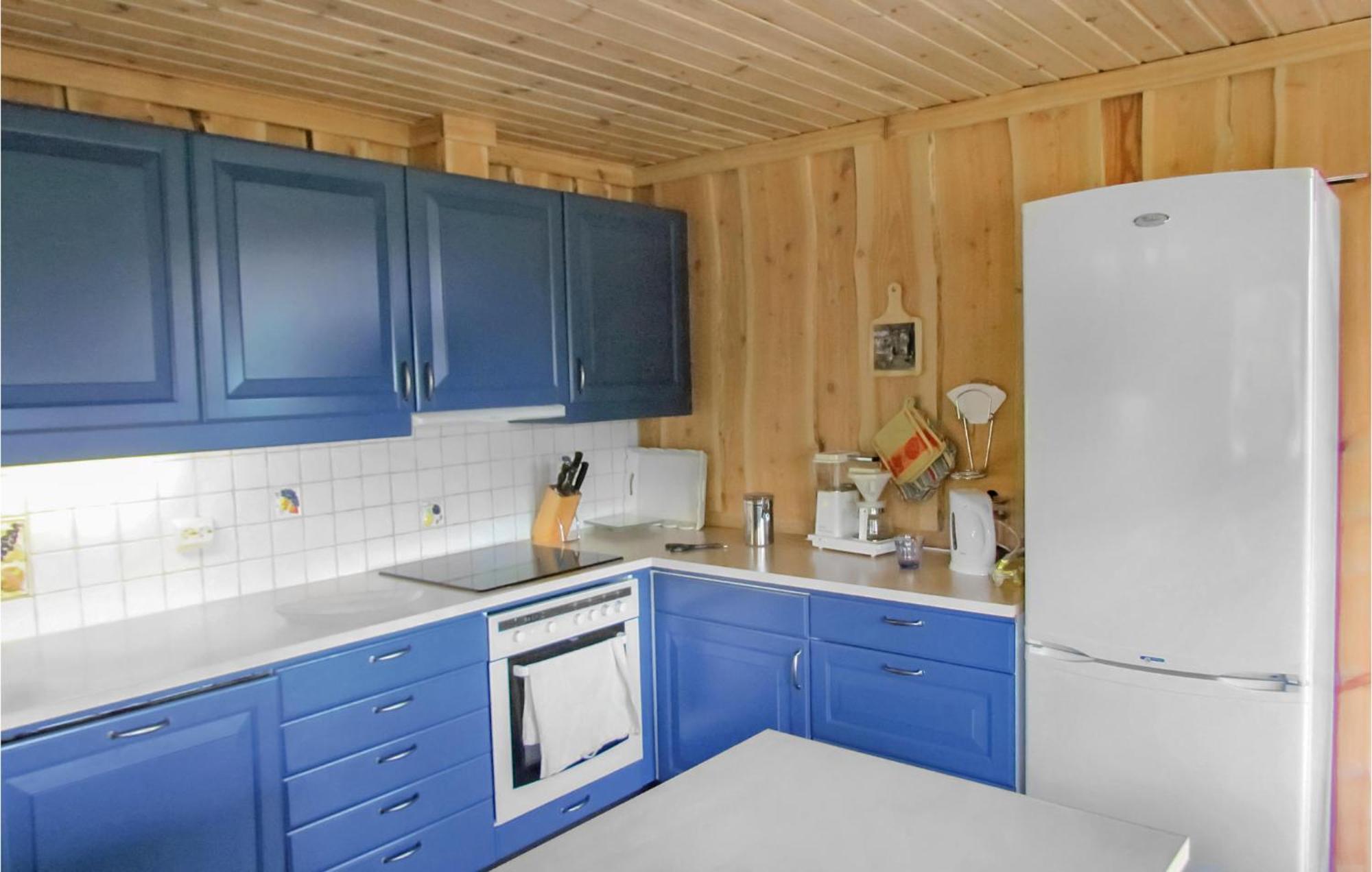 3 Bedroom Beautiful Home In Vikesa Hovland  ภายนอก รูปภาพ